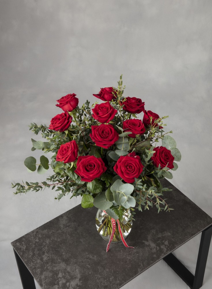 12 Long Stem Red Rose Bouquet in a vase