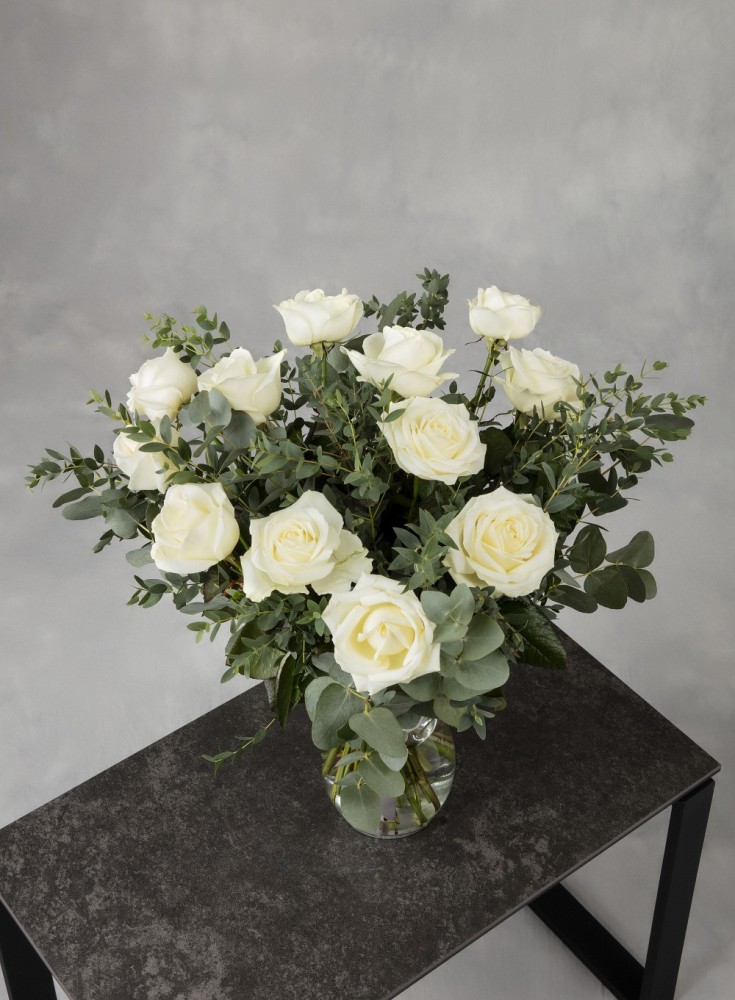 12 Long Stem White Rose Luxury Bouquet