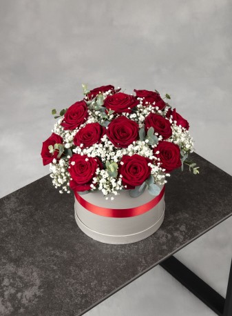 Luxury Red Rose Hatbox