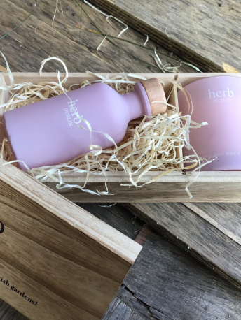 Herb Rhubarb Candle and Diffuser Set